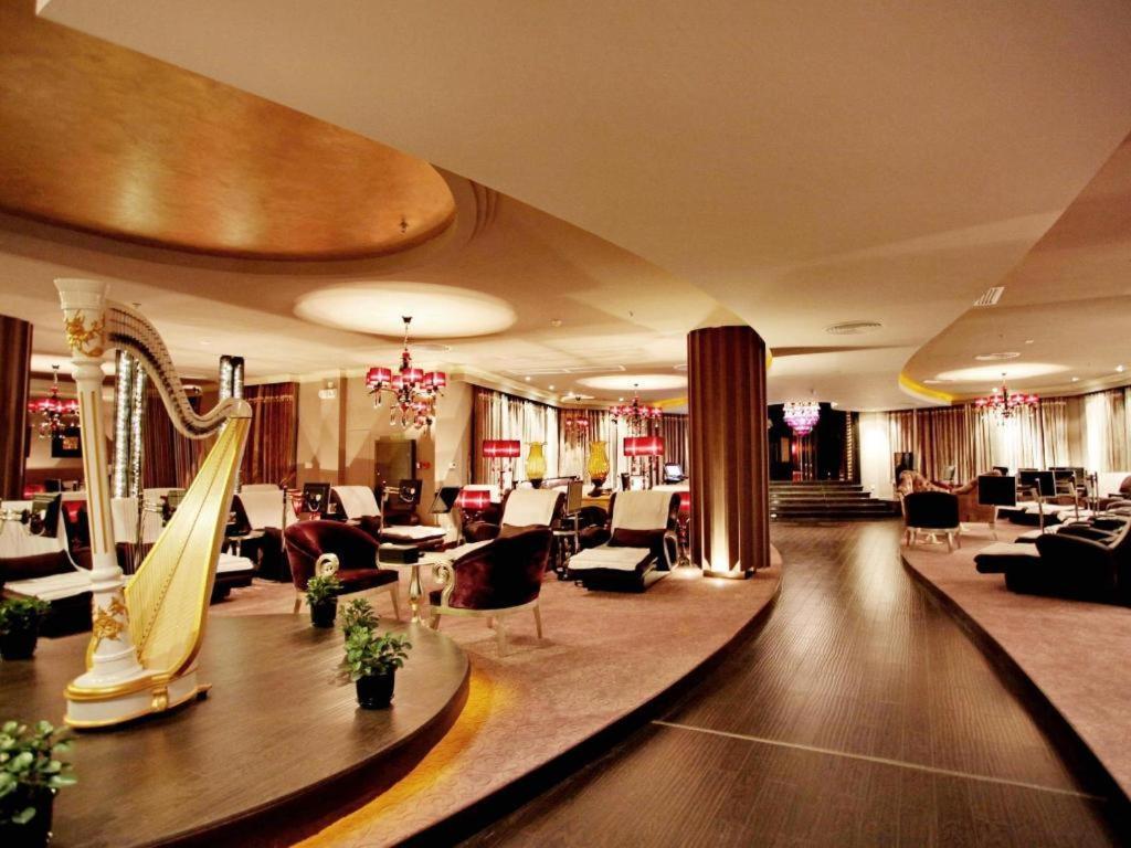 Dragon Lake Princess Hotel Canton Esterno foto