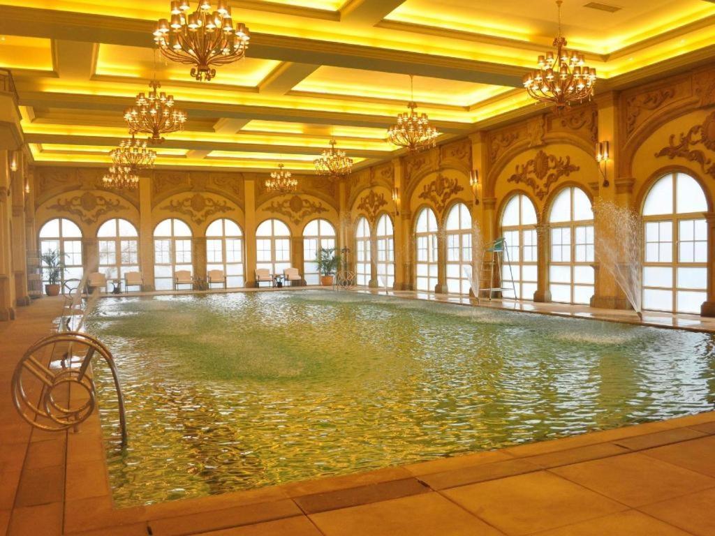 Dragon Lake Princess Hotel Canton Esterno foto